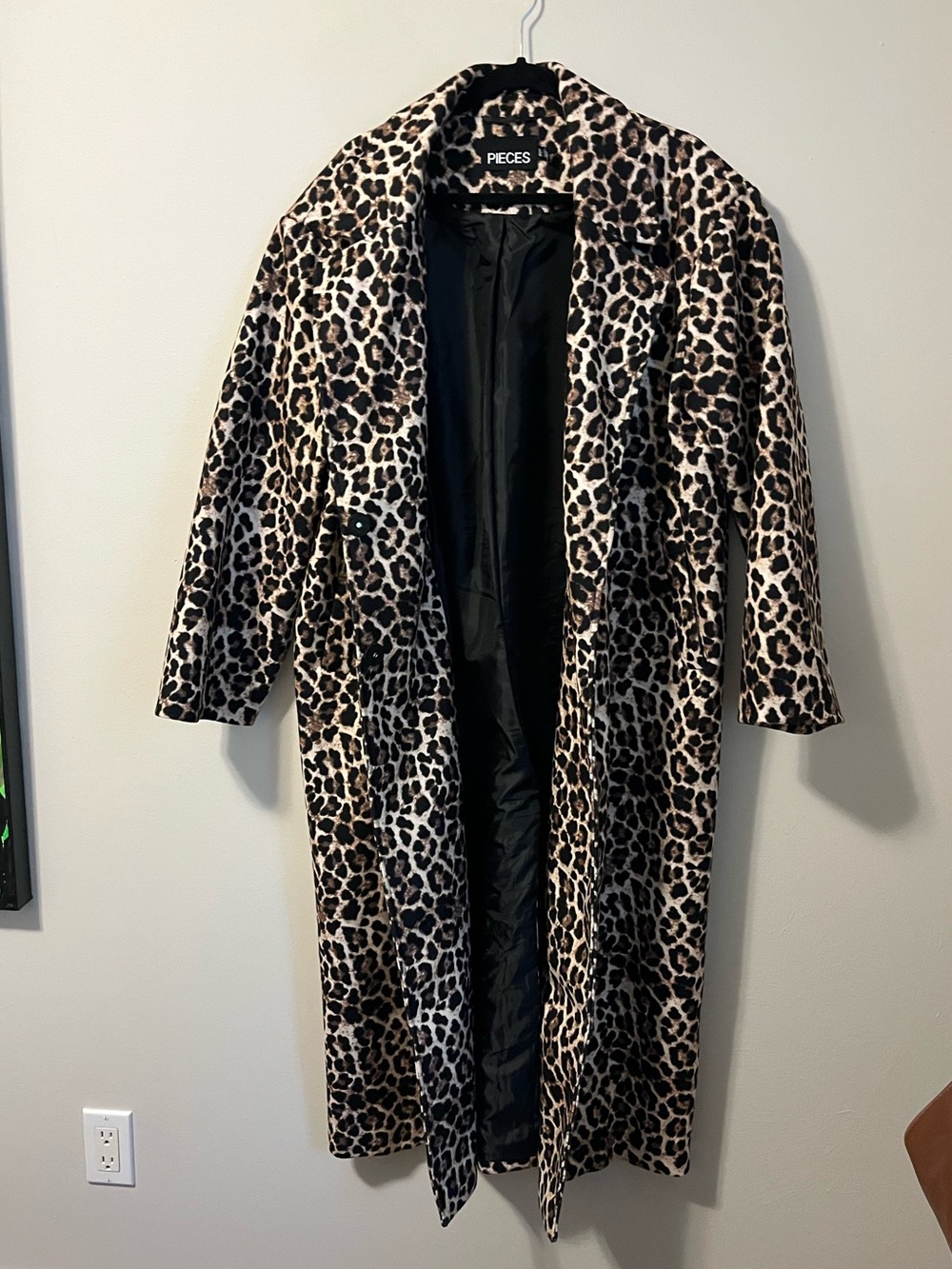 Leopard Coat - Picture 6 of 7